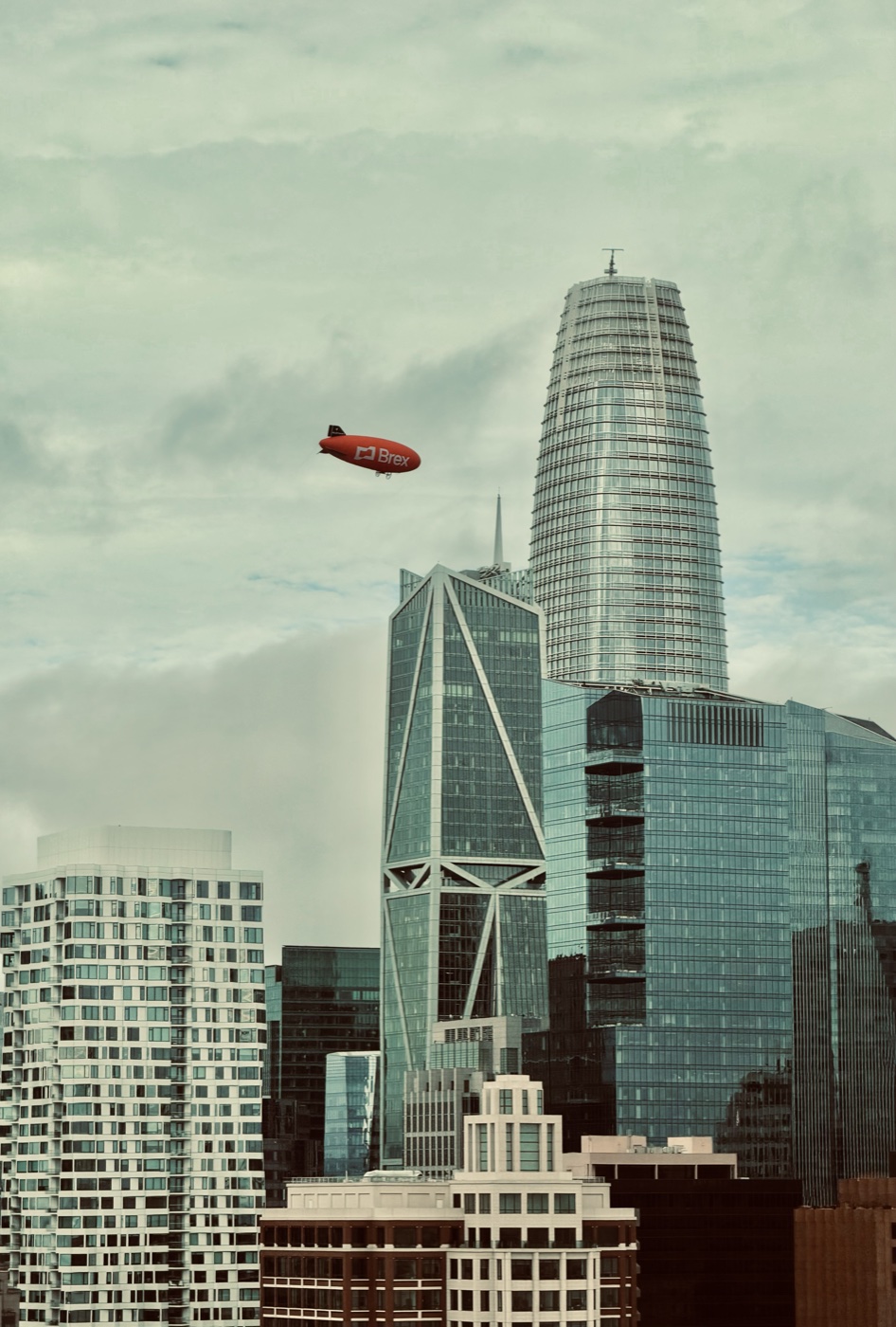 San Francisco skyline with a red blimp near Salesforce Tower